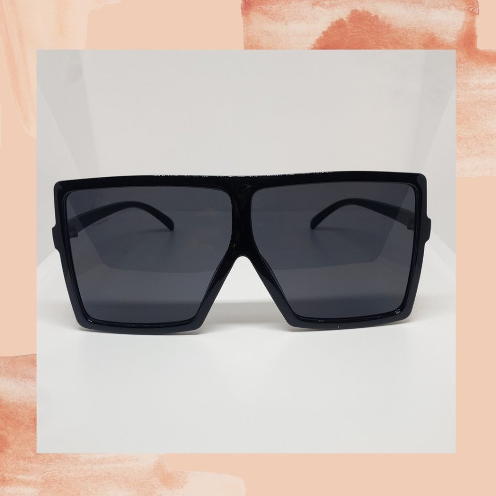 Miss Tyra Oversized Sunglasses